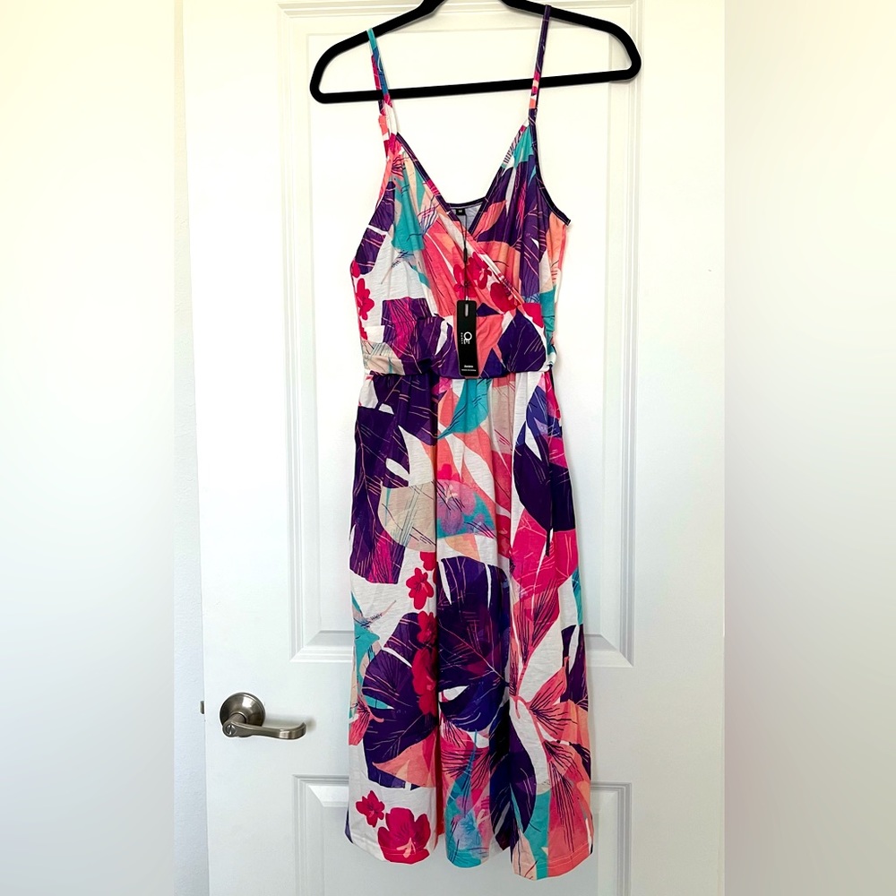 Spaghetti strap dress with pockets